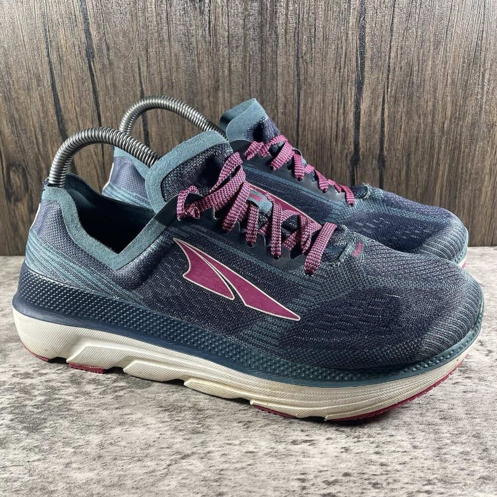 Altra Women's Athletic Shoes - Blue and Pink